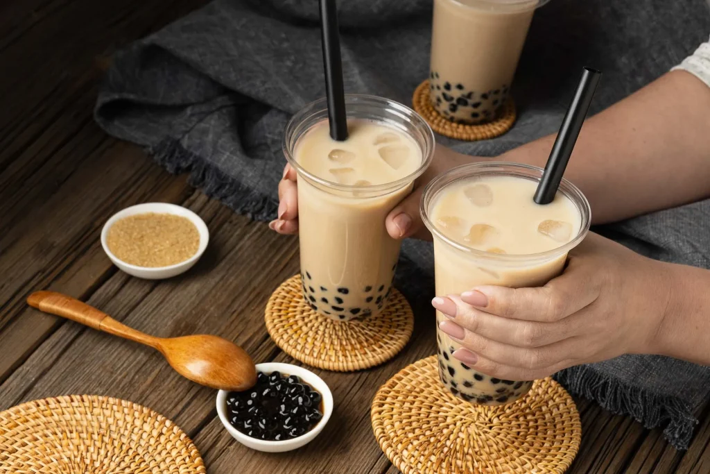 arrangement-with-delicious-traditional-thai-tea